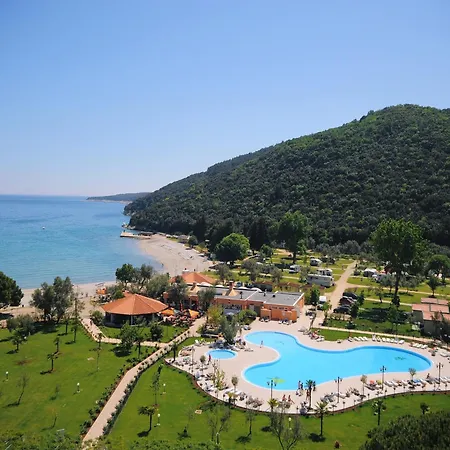 Casa vacanze Mobile In With Shared Pool