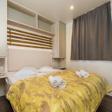 Mobile In With Shared Pool Ferienhaus Rabac