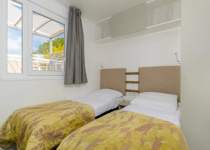 Casa vacanze Mobile In With Shared Pool *
